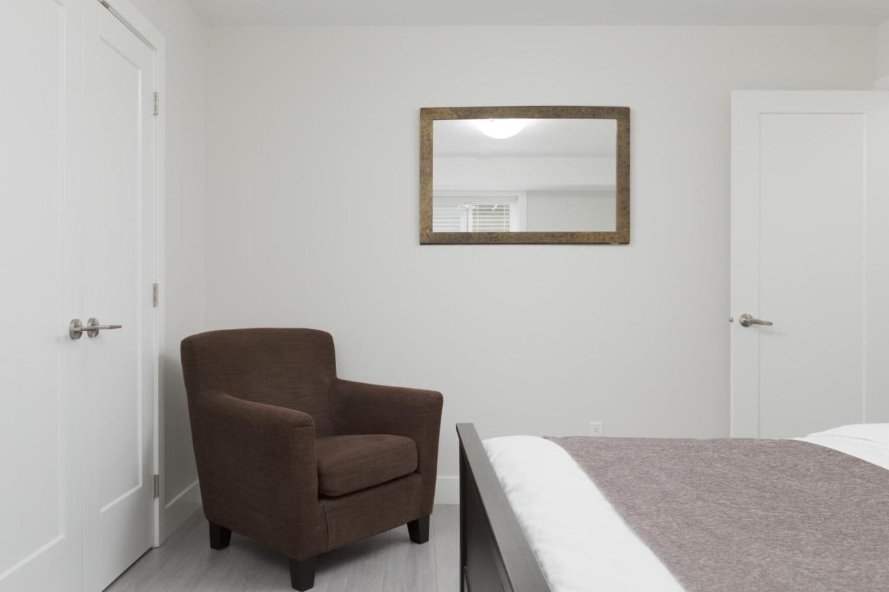 Villa Tastefully Furnished And Newly Updated 2 Bd Central Lynn Valley North Vancouver Extérieur photo