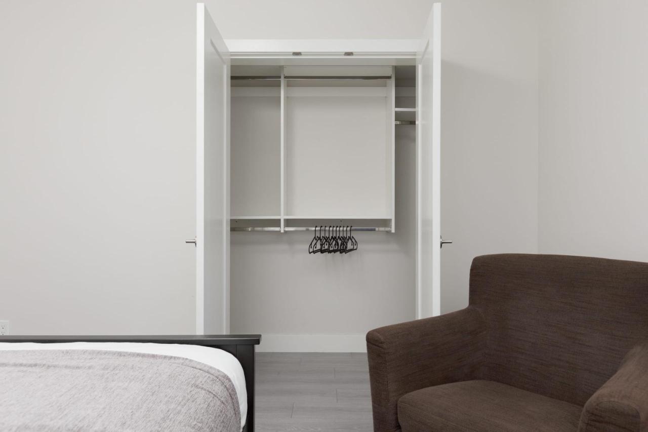 Villa Tastefully Furnished And Newly Updated 2 Bd Central Lynn Valley North Vancouver Extérieur photo
